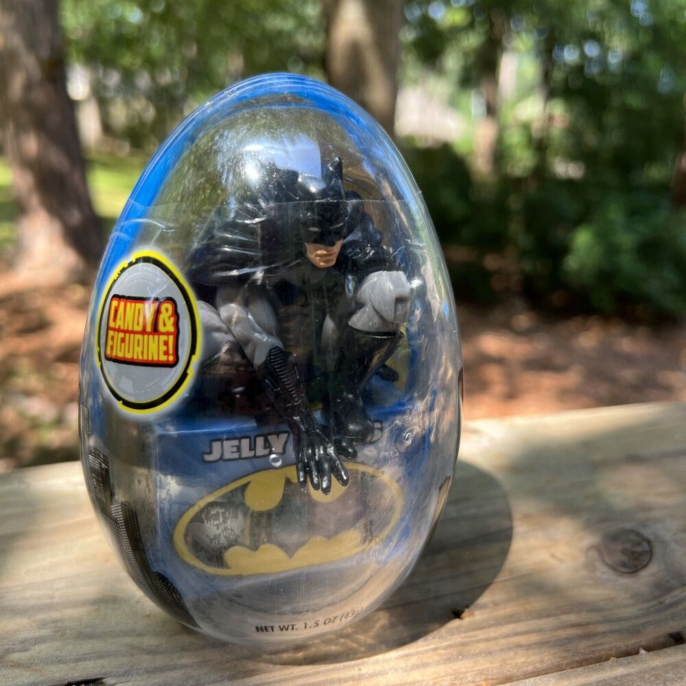 Batman Figure Flix Candy DC Comics Collectible in Egg Case New Sealed 2017